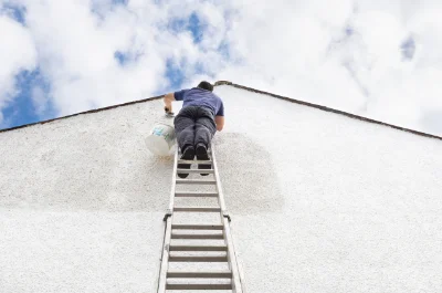 Peinture extérieure à Goualade — façades et ravalement